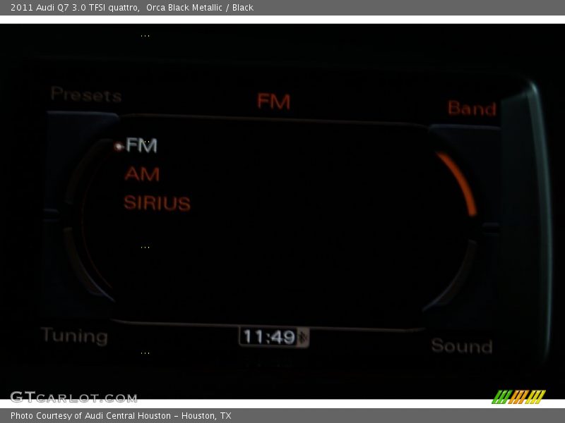 Orca Black Metallic / Black 2011 Audi Q7 3.0 TFSI quattro