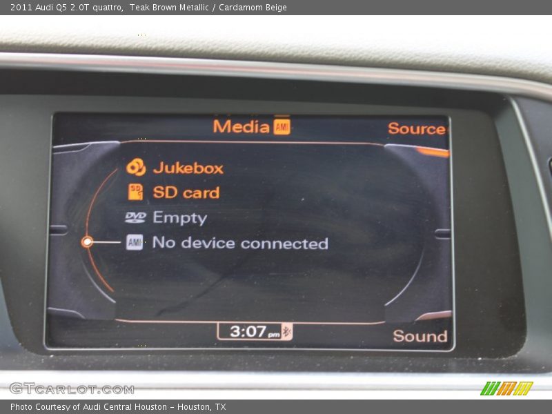 Teak Brown Metallic / Cardamom Beige 2011 Audi Q5 2.0T quattro