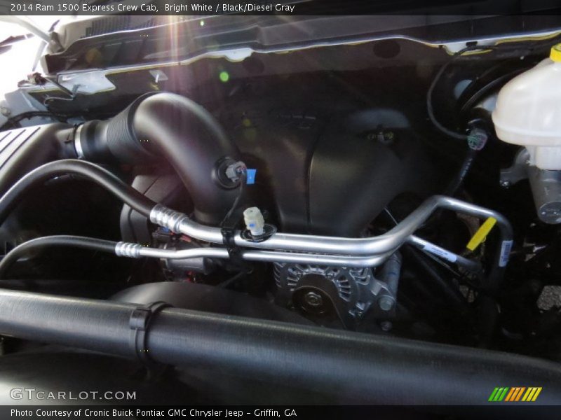 Bright White / Black/Diesel Gray 2014 Ram 1500 Express Crew Cab