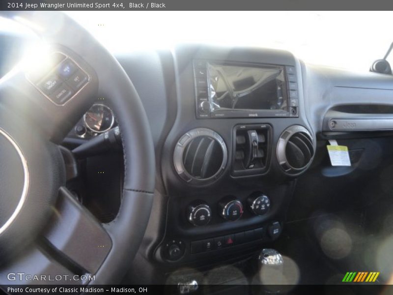 Black / Black 2014 Jeep Wrangler Unlimited Sport 4x4