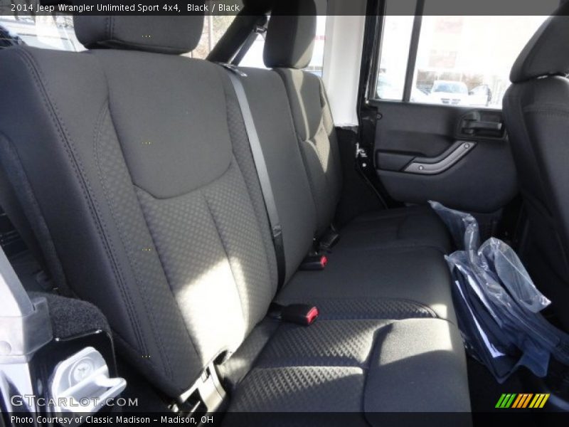 Black / Black 2014 Jeep Wrangler Unlimited Sport 4x4