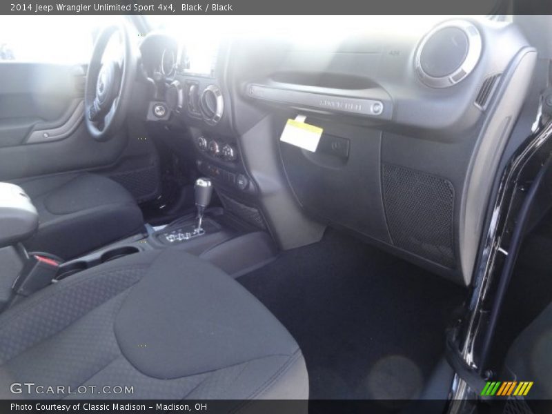 Black / Black 2014 Jeep Wrangler Unlimited Sport 4x4