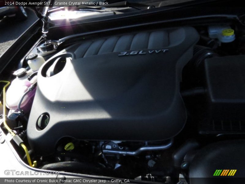 Granite Crystal Metallic / Black 2014 Dodge Avenger SXT