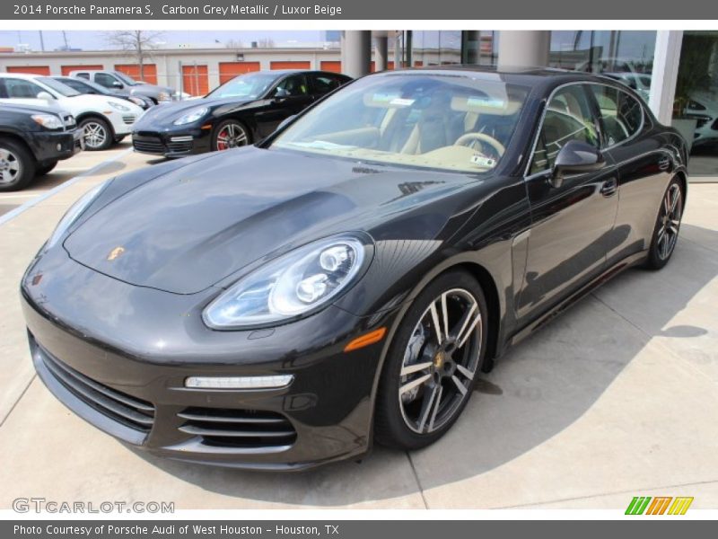 Front 3/4 View of 2014 Panamera S