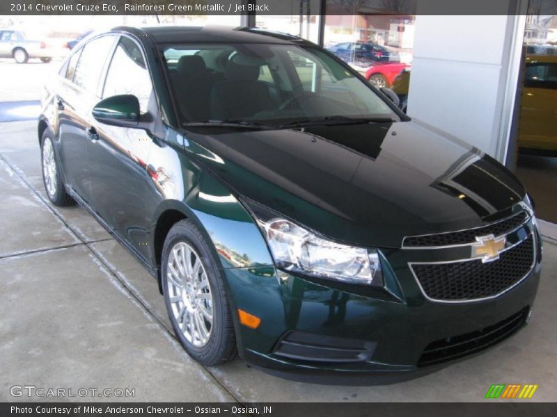 Front 3/4 View of 2014 Cruze Eco