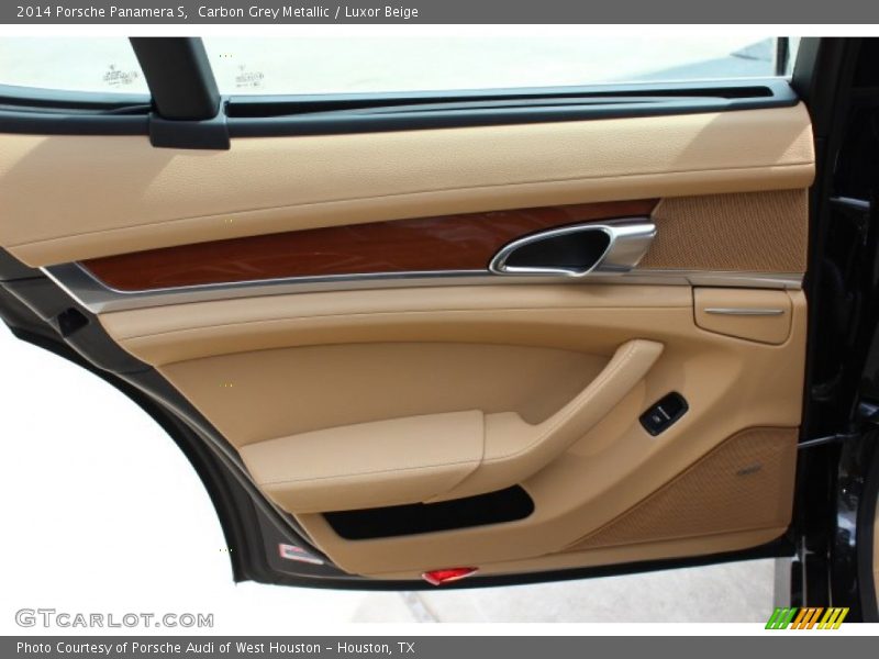 Door Panel of 2014 Panamera S