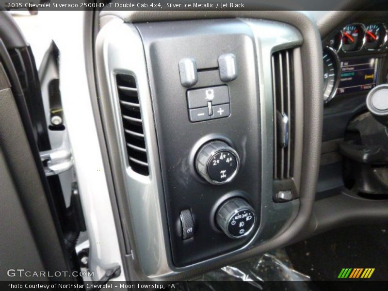 Controls of 2015 Silverado 2500HD LT Double Cab 4x4
