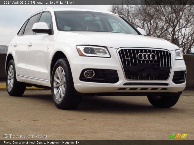 Ibis White / Black 2014 Audi Q5 2.0 TFSI quattro