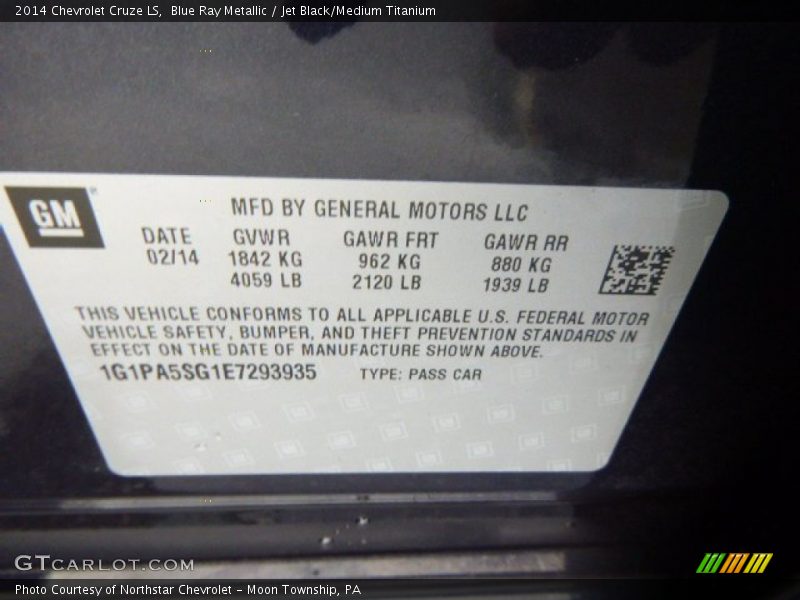 Blue Ray Metallic / Jet Black/Medium Titanium 2014 Chevrolet Cruze LS