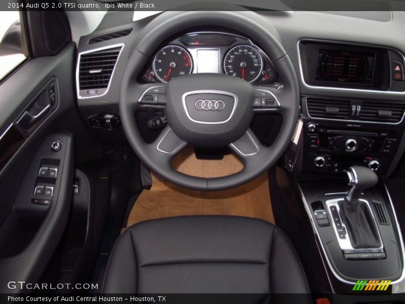 Ibis White / Black 2014 Audi Q5 2.0 TFSI quattro