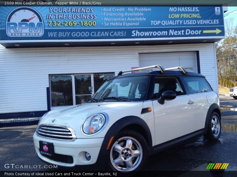 Pepper White / Black/Grey 2009 Mini Cooper Clubman