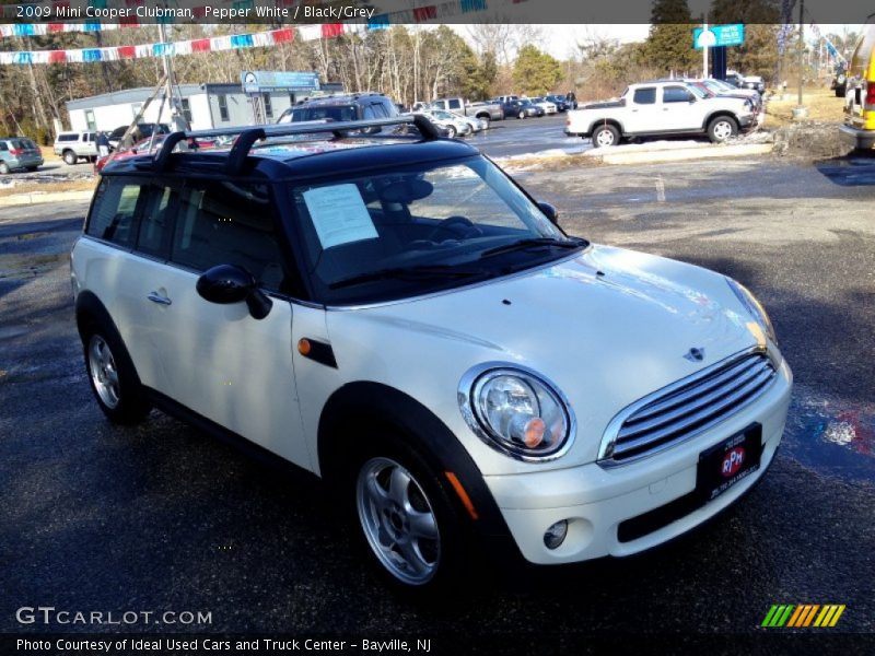 Pepper White / Black/Grey 2009 Mini Cooper Clubman