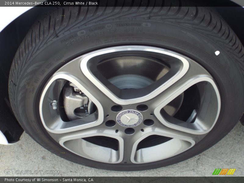 Cirrus White / Black 2014 Mercedes-Benz CLA 250