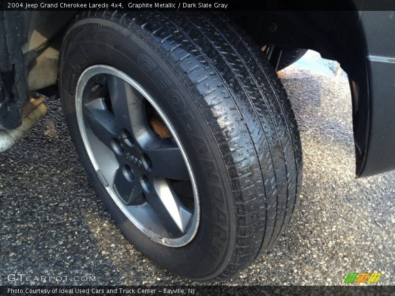 Graphite Metallic / Dark Slate Gray 2004 Jeep Grand Cherokee Laredo 4x4