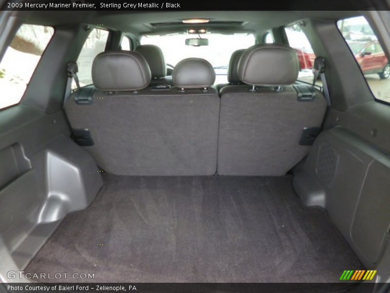  2009 Mariner Premier Trunk