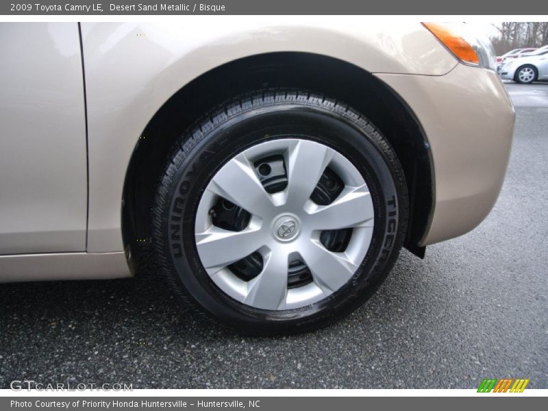 Desert Sand Metallic / Bisque 2009 Toyota Camry LE