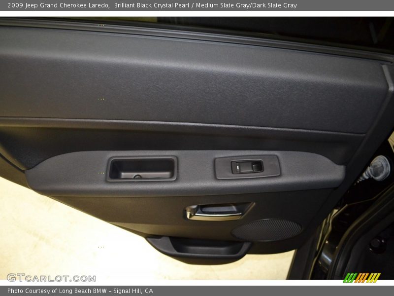 Brilliant Black Crystal Pearl / Medium Slate Gray/Dark Slate Gray 2009 Jeep Grand Cherokee Laredo
