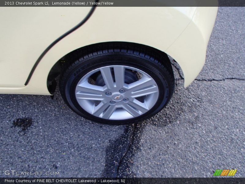 Lemonade (Yellow) / Yellow/Yellow 2013 Chevrolet Spark LS