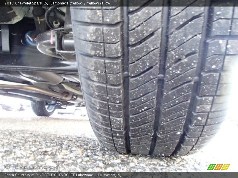 Lemonade (Yellow) / Yellow/Yellow 2013 Chevrolet Spark LS