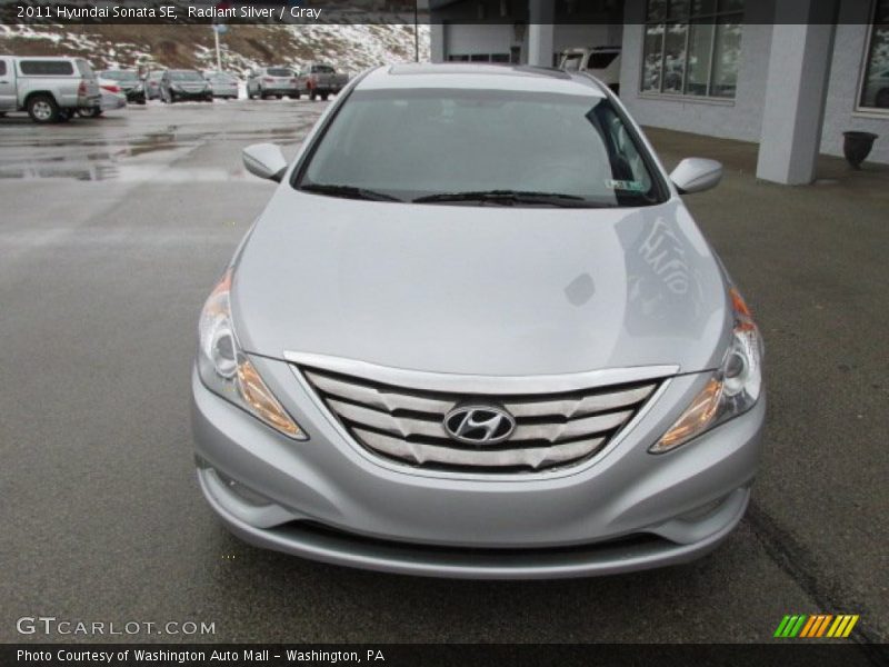 Radiant Silver / Gray 2011 Hyundai Sonata SE