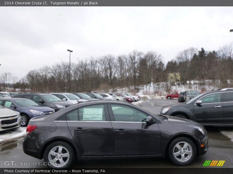 Tungsten Metallic / Jet Black 2014 Chevrolet Cruze LT