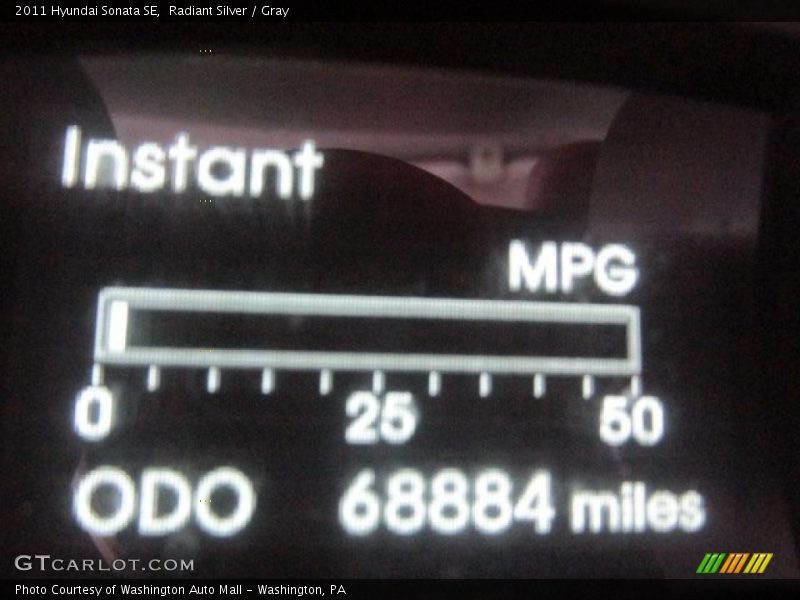 Radiant Silver / Gray 2011 Hyundai Sonata SE