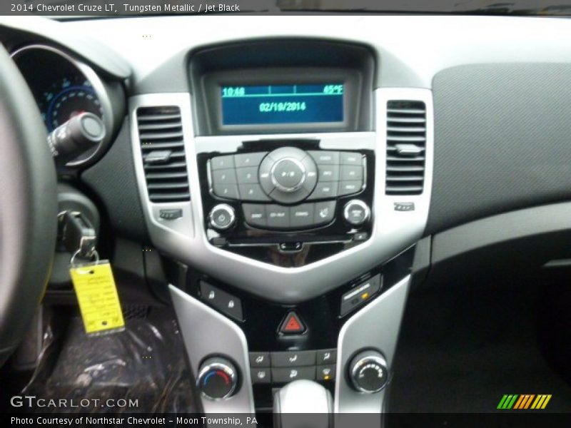 Tungsten Metallic / Jet Black 2014 Chevrolet Cruze LT