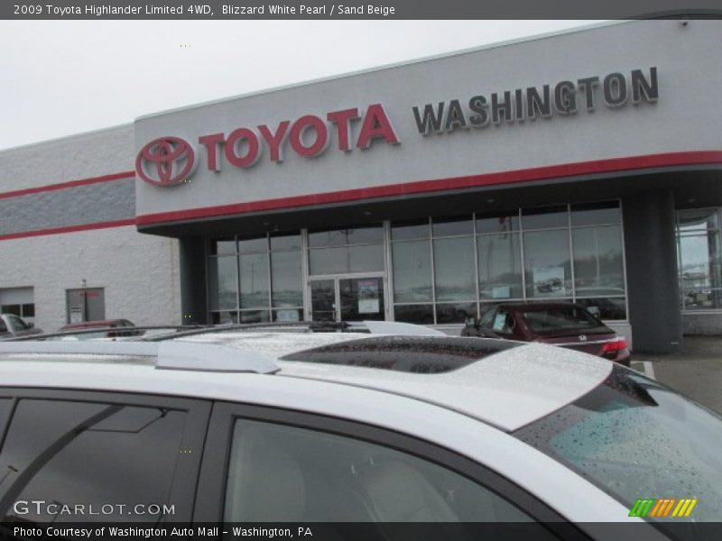 Blizzard White Pearl / Sand Beige 2009 Toyota Highlander Limited 4WD