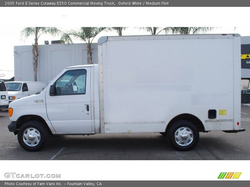 Oxford White / Medium Flint 2005 Ford E Series Cutaway E350 Commercial Moving Truck