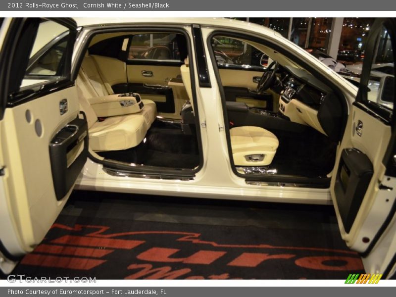Cornish White / Seashell/Black 2012 Rolls-Royce Ghost