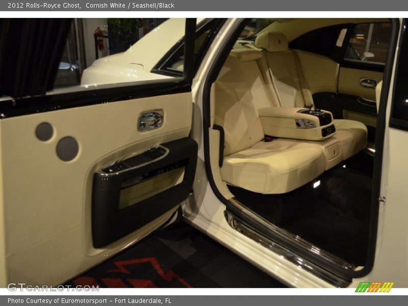 Cornish White / Seashell/Black 2012 Rolls-Royce Ghost