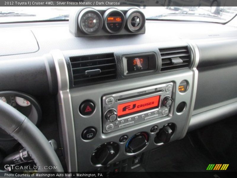 Silver Fresco Metallic / Dark Charcoal 2012 Toyota FJ Cruiser 4WD