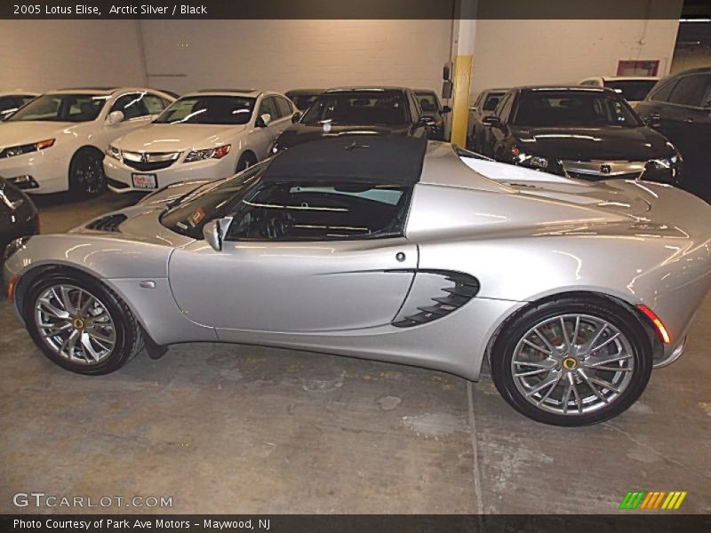 Arctic Silver / Black 2005 Lotus Elise