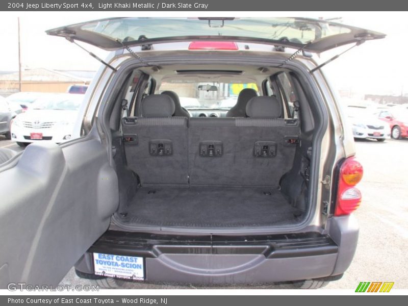 Light Khaki Metallic / Dark Slate Gray 2004 Jeep Liberty Sport 4x4