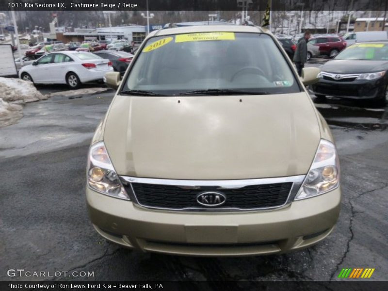 Cashmere Beige / Beige 2011 Kia Sedona LX