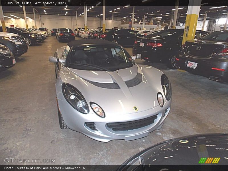 Arctic Silver / Black 2005 Lotus Elise