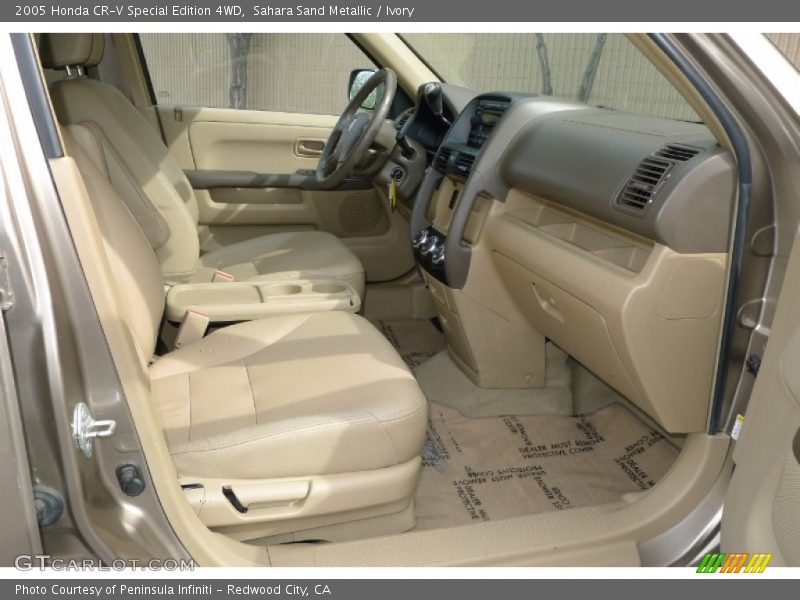 Sahara Sand Metallic / Ivory 2005 Honda CR-V Special Edition 4WD
