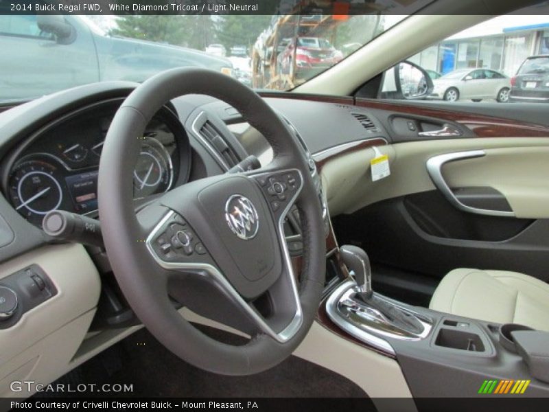 White Diamond Tricoat / Light Neutral 2014 Buick Regal FWD