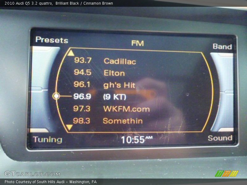 Brilliant Black / Cinnamon Brown 2010 Audi Q5 3.2 quattro