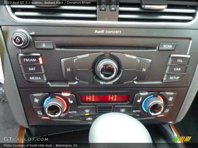 Brilliant Black / Cinnamon Brown 2010 Audi Q5 3.2 quattro