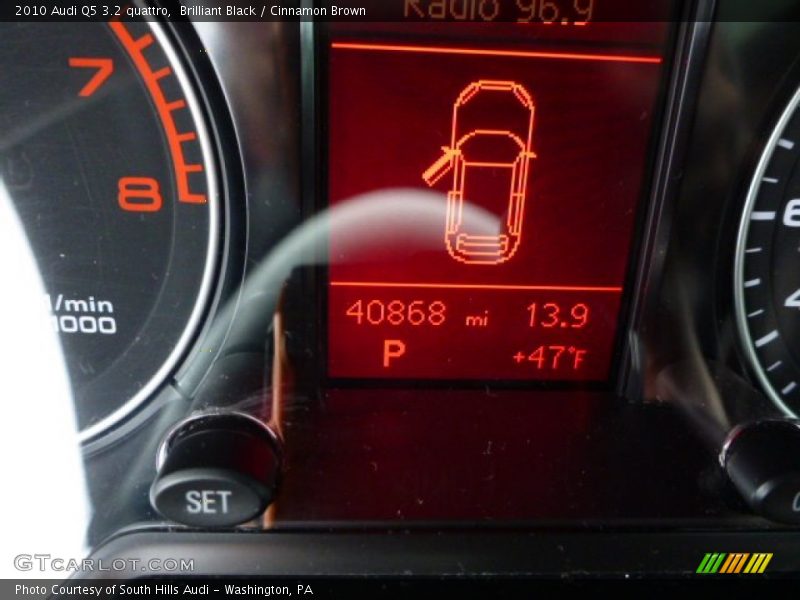 Brilliant Black / Cinnamon Brown 2010 Audi Q5 3.2 quattro