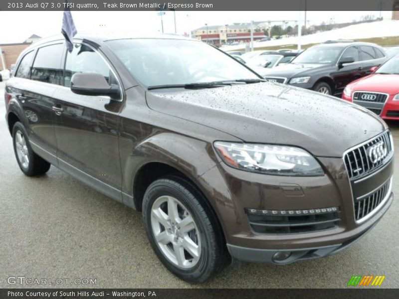 Front 3/4 View of 2013 Q7 3.0 TFSI quattro