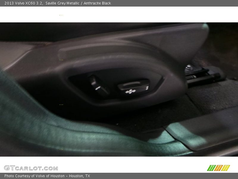 Saville Grey Metallic / Anthracite Black 2013 Volvo XC60 3.2