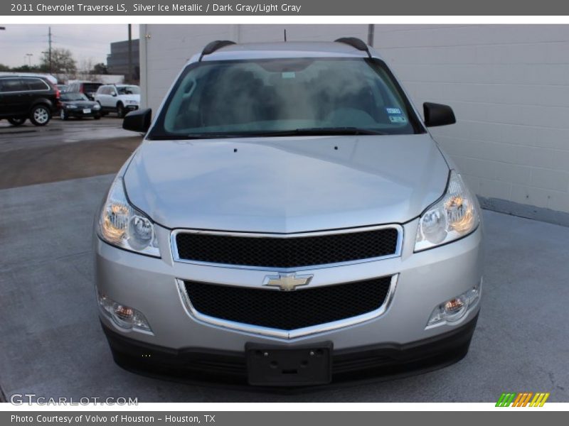 Silver Ice Metallic / Dark Gray/Light Gray 2011 Chevrolet Traverse LS