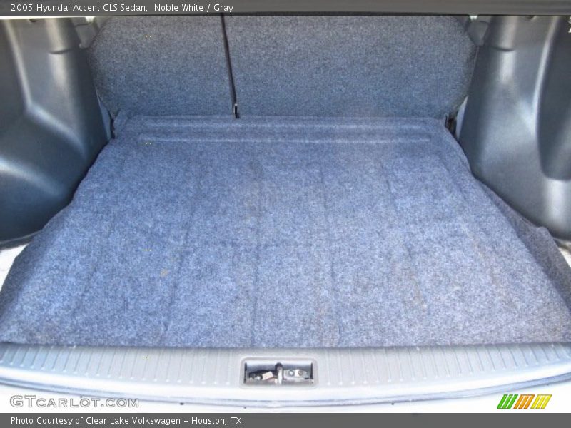 Noble White / Gray 2005 Hyundai Accent GLS Sedan