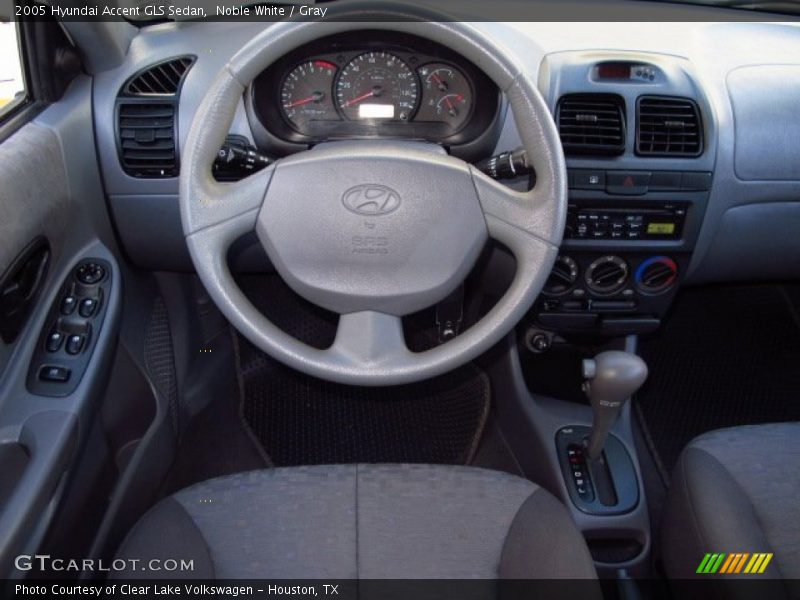 Noble White / Gray 2005 Hyundai Accent GLS Sedan