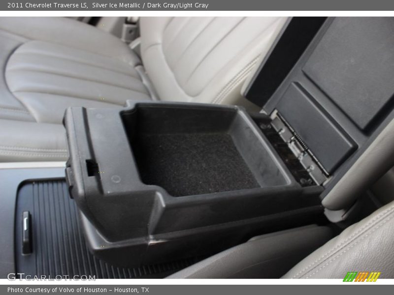 Silver Ice Metallic / Dark Gray/Light Gray 2011 Chevrolet Traverse LS