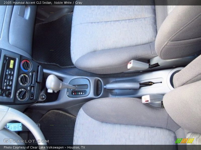 Noble White / Gray 2005 Hyundai Accent GLS Sedan