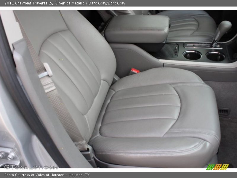 Silver Ice Metallic / Dark Gray/Light Gray 2011 Chevrolet Traverse LS