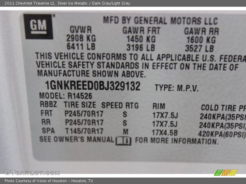 Silver Ice Metallic / Dark Gray/Light Gray 2011 Chevrolet Traverse LS
